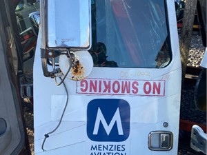 Used 1998 VolvoWhiteGMC WX64 Door (Stock #DO-1042)) Part Image