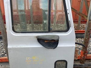 Used 2000 Mack CX613 Vision Door (Stock #DO-0012)) Part Image
