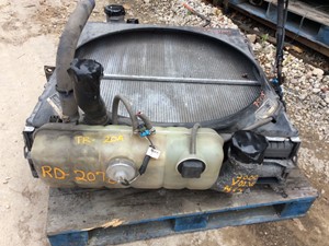 Used 2000 Volvo VNM Radiator (Stock #RD-2078)) Part Image