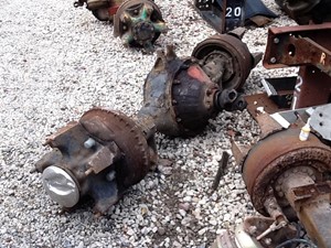 Used Eaton 23121 Axle, Complete Rear Image
