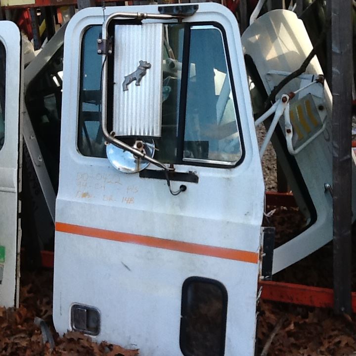 Mack CH (Stock DO0424) Doors TPI