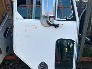 Used 2001 Peterbilt 320 Door (Stock #DO-1300)) Part Image