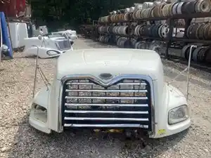 Used 2006 Mack CX VISION Hood Image