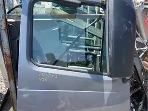 Used 2014 Volvo VNL Door (Stock #DO-1168)) Part Image