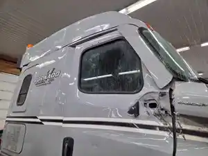 Used 2021 Freightliner Cascadia 126 Door Window Regulator (Stock #T25007-15)) Part Image