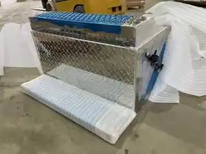 Used Universal Peterbilt Battery Box Image