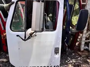 Used 1985 International 1754 Door (Stock #173)) Part Image