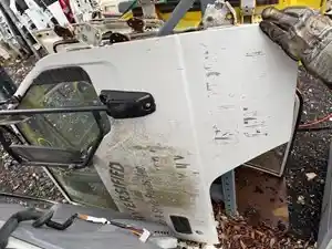 Used 1990 Mitsubishi FE Door (Stock #15)) Part Image