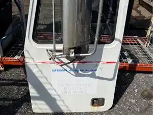 Used 1993 Mack CH Door (Stock #102)) Part Image