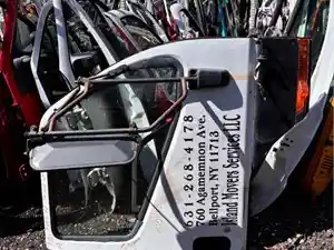 Used 1999 Mitsubishi FUSO Door (Stock #282)) Part Image