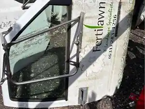 Used 2000 GMC C3500HD Door (Stock #152)) Part Image