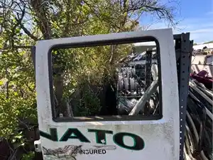 Used 2000 Mitsubishi FUSO Door (Stock #311)) Part Image