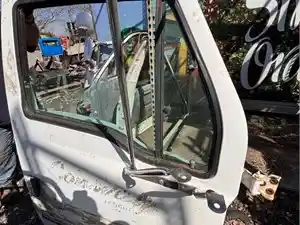 Used 2004 Sterling 9500 SERIES Door (Stock #117)) Part Image