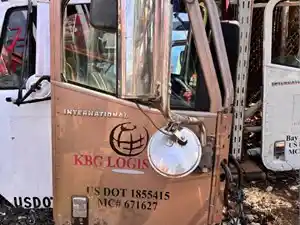 Used 2006 International 9200 Door (Stock #199)) Part Image