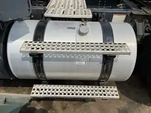 Used 2015 Volvo VNL Hydraulic Tank (Stock #063/2025-10)) Part Image