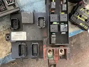 Used 2016 Freightliner Cascadia 125 Fuse Box (Stock #047/2025-3)) Part Image