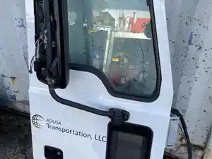 Used 2019 Mack Anthem Door (Stock #058/2025-1)) Part Image