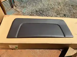 New International LT Sleeper Part Image