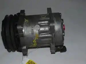 Used 2000 FORD F650 A/C Compressor Image