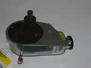 Used 2012 ISUZU NPR Steering Pump Image