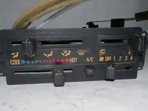 Used 2003 ISUZU NPR Heater/AC Control Assy (Stock #U8970733441)) Part Image