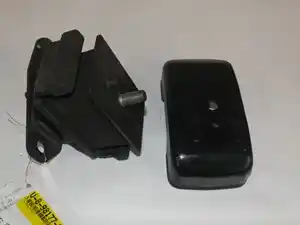 Used 2011 ISUZU NPR Engine Mount (Stock #U8981778581)) Part Image