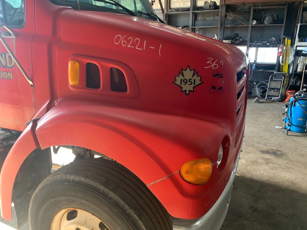Used 2000 Sterling L7501 Hood for sale Bradford Ontario Canada