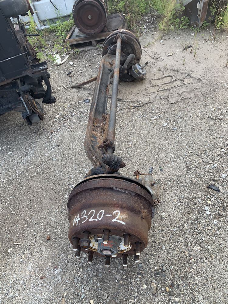 2004 International 4300 (Stock 143202) Front Axles, Complete TPI