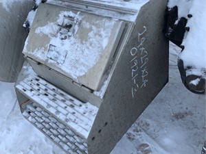 Used 2005 Mack CX613 Tool Box (Stock #01921-3)) Part Image