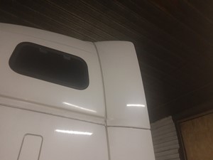 Used 2005 Volvo VVN Sleeper Fairing (Stock #20420-3)) Part Image