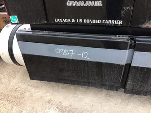 Used 2005 Volvo VNL Tank Fairing (Stock #09817-12)) Part Image