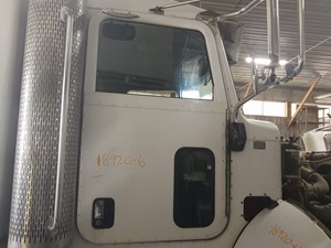 Used 2008 Peterbilt 335 Door (Stock #18920-6)) Part Image
