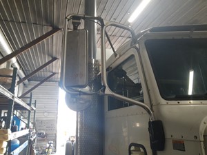 Used 2008 Peterbilt 335 Mirror (Stock #18920-8)) Part Image