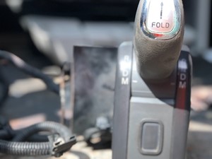Used 2009 Volvo AT2512C Automatic Shifter Assy Image