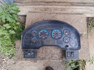 Used 2010 International 8500 Instrument Cluster (Stock #39019-3)) Part Image