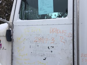Used 2010 Peterbilt 335 Door (Stock #28917-3)) Part Image