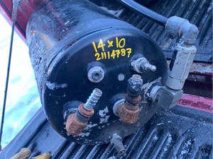 Used Air Tank (Stock #21114787)) Part Image