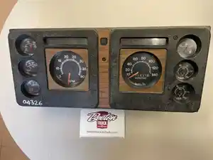 Used 1986 International 2375 Instrument Cluster (Stock #04326-2)) Part Image