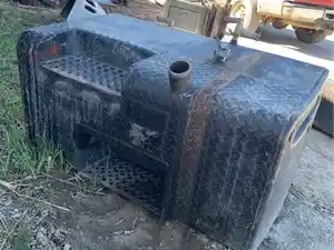 Used 1988 Mack DM690S Fuel Tank (Stock #09522-2)) Part Image