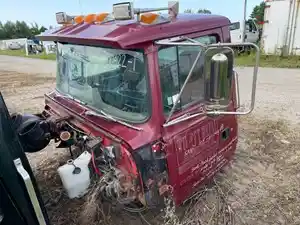 Used 1994 Ford LTLS9000 Cab (Stock #00522-1)) Part Image
