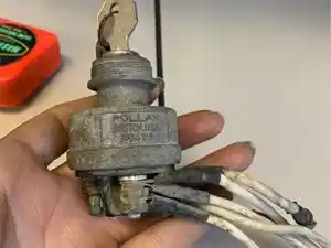 Used 1994 Peterbilt 378 Ignition Switch (Stock #06019-4)) Part Image