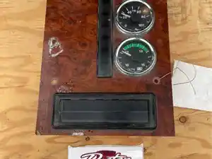 Used 1995 International 9400 Instrument Cluster (Stock #08916-9)) Part Image