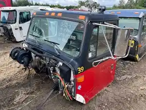 Used 1999 International 4900 Cab (Stock #01521-1)) Part Image