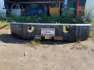 Used 1999 Mack CH613 Bumper (Stock #20418-1)) Part Image