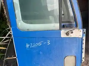 Used 2000 Freightliner CENTURY CLASS/COLUMBIA Door (Stock #21015-3)) Part Image