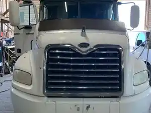 Used 2000 Mack CX613 Hood (Stock #03124-2)) Part Image