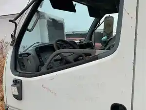 Used 2000 Mitsubishi FE649 Door (Stock #06622-2)) Part Image