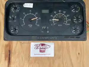 Used 2001 Kenworth T2000 Instrument Cluster Image