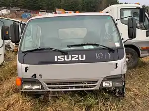 Used 2004 Isuzu NQR Cab (Stock #16219-1)) Part Image