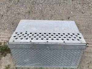 Used 2004 Kenworth T300 Battery Box Cover (Stock #18119-7)) Part Image
